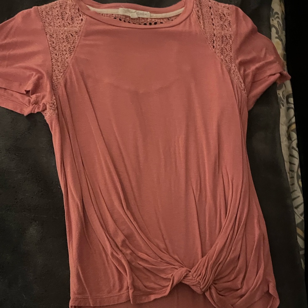 Women's Pink Lace Sleeve Top